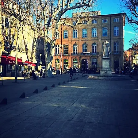 아파트 Le Jardin De Ponteves *